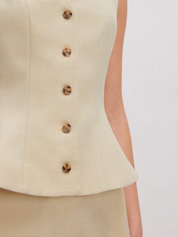 Vestă 'Vada' de la EDITED pe bej