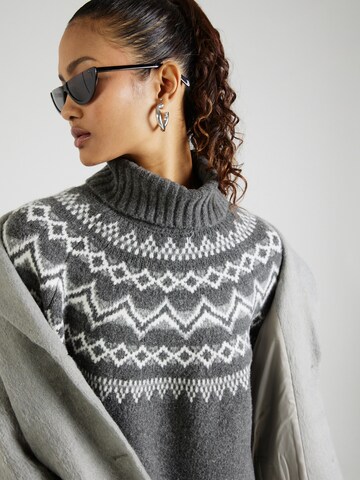 Abercrombie & Fitch - Pullover em cinzento