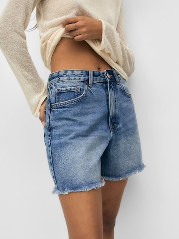 Pull&Bear Regular Shorts in Blau