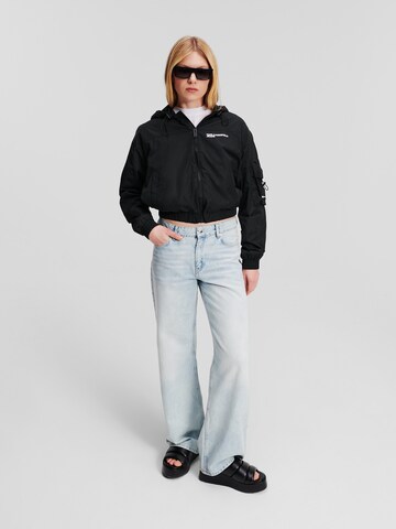 KARL LAGERFELD JEANSPrijelazna jakna 'Utility' - crna boja