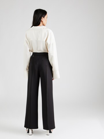 Calvin Klein Wide leg Pleated Pants in Black