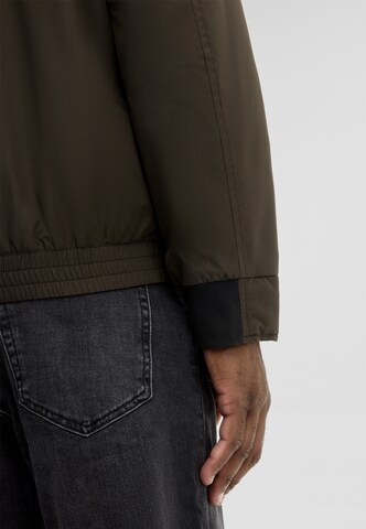 STRELLSON Jacke in Grün