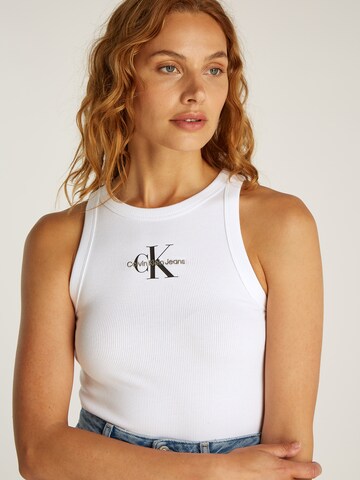 Top di Calvin Klein Jeans in bianco
