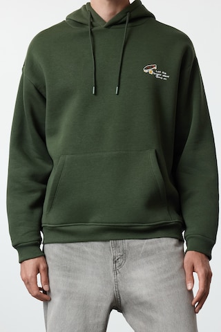 Trendyol Sweatshirt in Grün