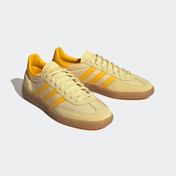 ADIDAS ORIGINALS Platform trainers 'Handball Spezial' in Yellow