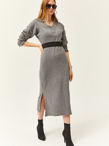 olalook Πλεκτό φόρεμα σε γκρι
