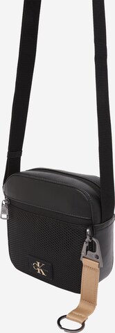 Borsa a tracolla di Calvin Klein Jeans in nero