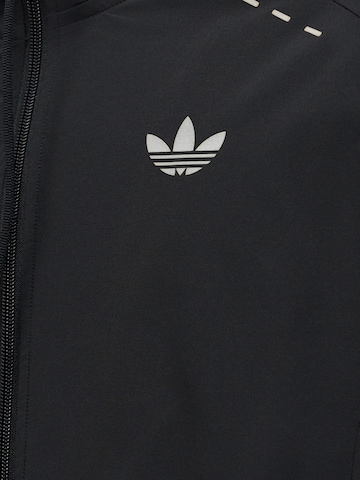 ADIDAS ORIGINALS Jacke 'Trefoil Essentials' in Schwarz