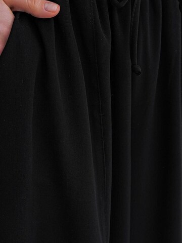 Tapered Pantaloni di MixRay in nero