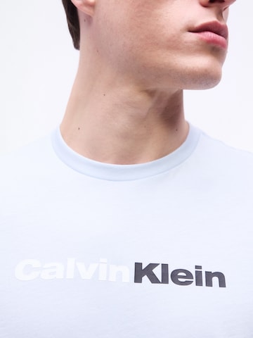 Tricou de la Calvin Klein Jeans pe albastru