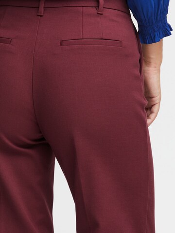 PULZ Jeans - Pierna ancha Pantalón de pinzas 'Bindy' en rojo