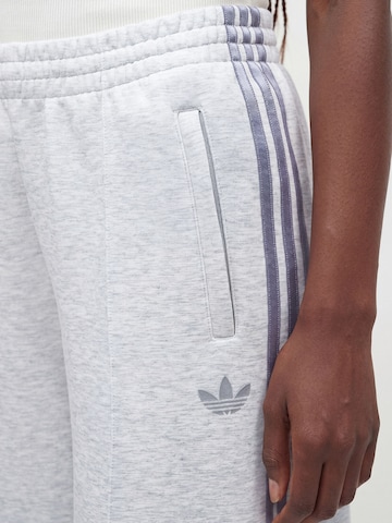 ADIDAS ORIGINALS Wide leg Broek 'Spacer' in Grijs