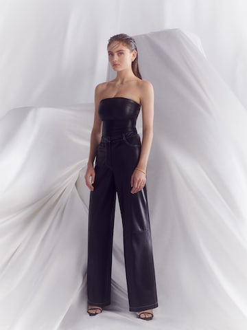 Wide Leg Pantalon 'Jo' LENI KLUM x ABOUT YOU en noir