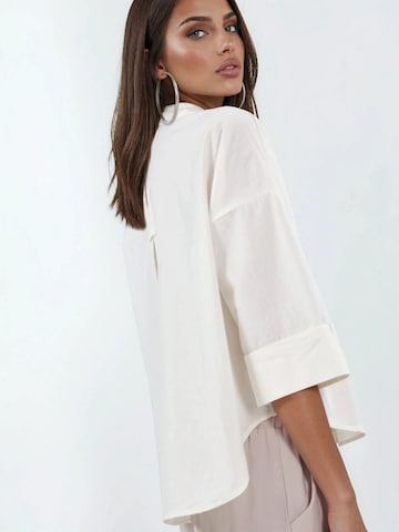 Qu Style - Camisa em branco