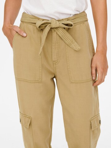 Regular Pantalon cargo 'Mati' ONLY en vert