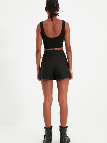 Trendyol Regular Hosenrock in Schwarz