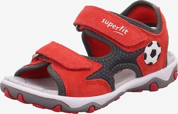 SUPERFIT حذاء مفتوح ''MIKE' بلون أحمر: الأمام