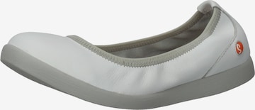 Softinos Ballet Flats in White: front