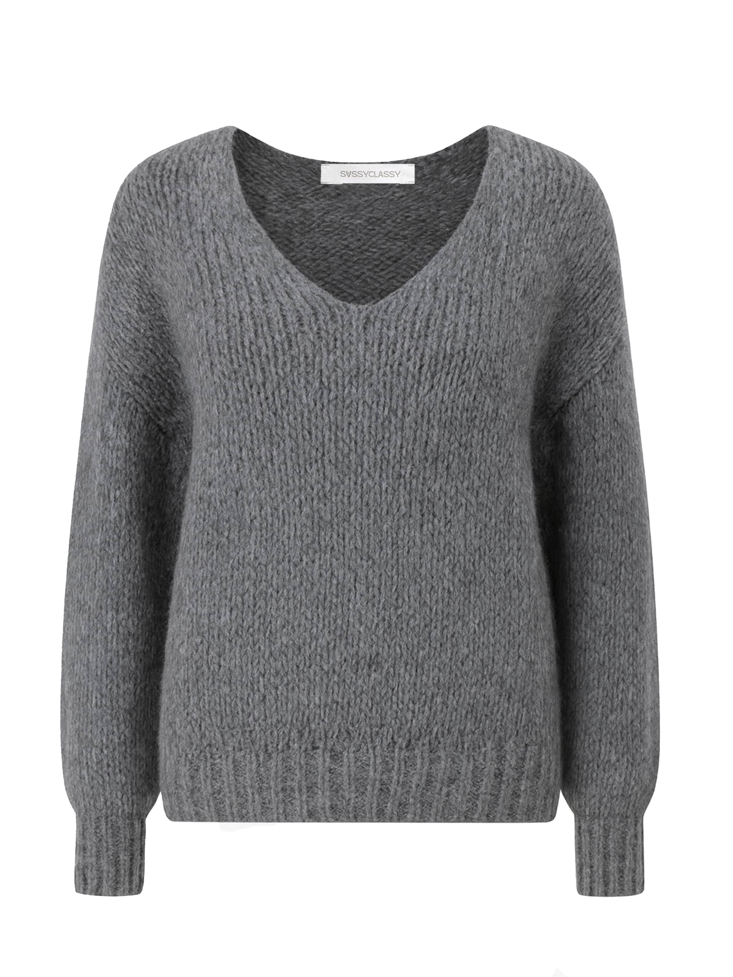SASSYCLASSY Oversizepullover in Grau: Vorderseite