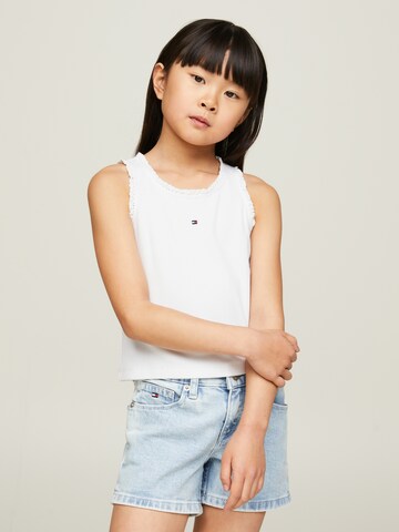 Top 'ESSENTIAL' de la TOMMY HILFIGER pe alb: față