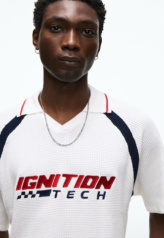 Bershka Póló 'RETROSPORT' - fehér