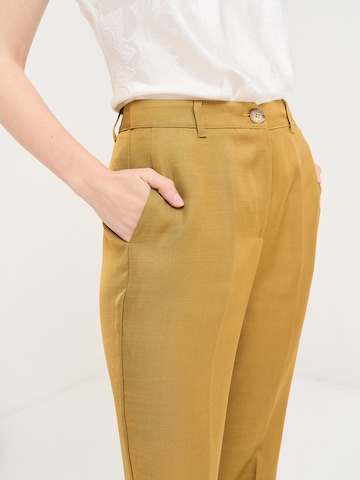 Regular Pantalon folklorique Camomilla Italia en orange