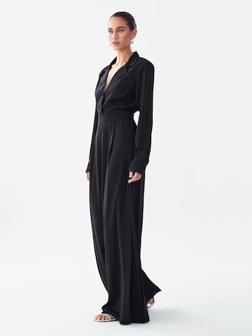 Tuta jumpsuit 'THALIA' di Willa in nero