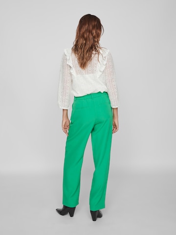 regular Pantaloni 'KAMMA' di VILA in verde