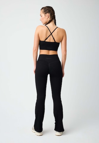 OCEANSAPART Flared Workout Pants 'Maya' in Black