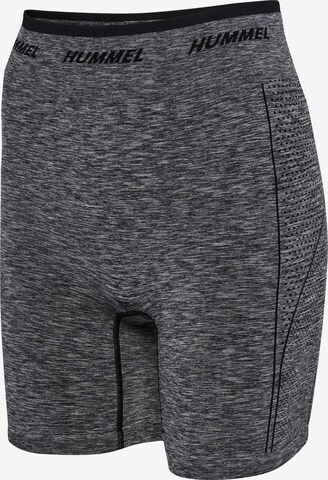 Hummel Skinny Sportshorts in Grau