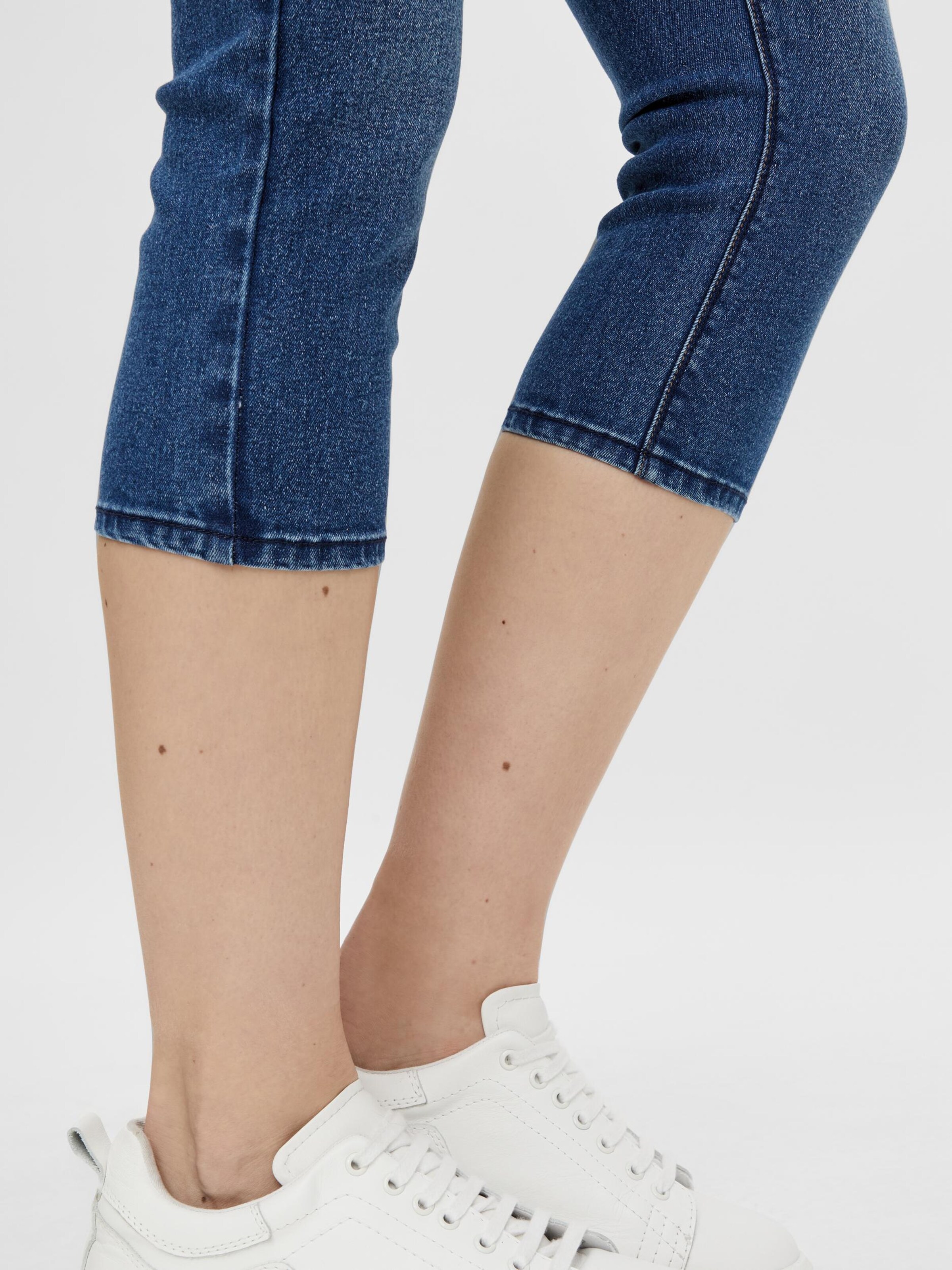 Mamalicious slim hotsell fit jeans