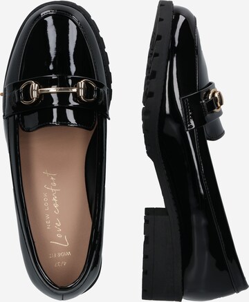 NEW LOOK Classic Flats in Black