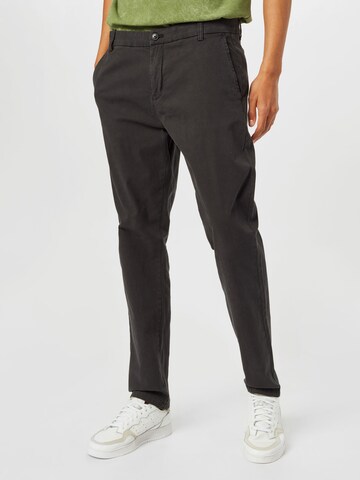 Coupe slim Pantalon chino Lindbergh en noir : devant