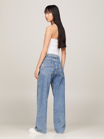 Tommy Jeans Loose fit Jeans 'Daisy' in Blue