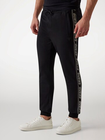 GUESS - regular Pantalón deportivo 'Z2YB19K6ZS1' en negro
