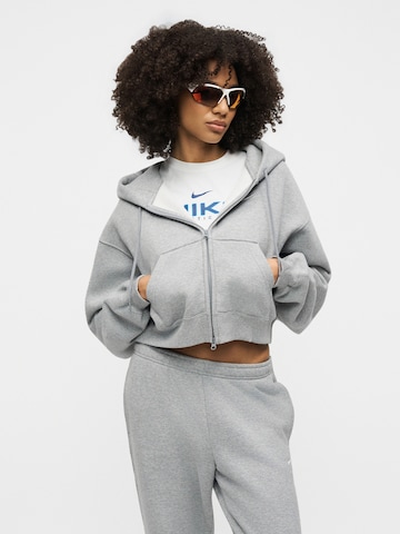 Nike Sportswear Zwężany krój Spodnie w kolorze szary