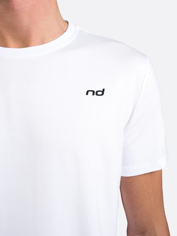 T-Shirt fonctionnel 'Bamboo Tee - Light Blue' nordicdots en blanc