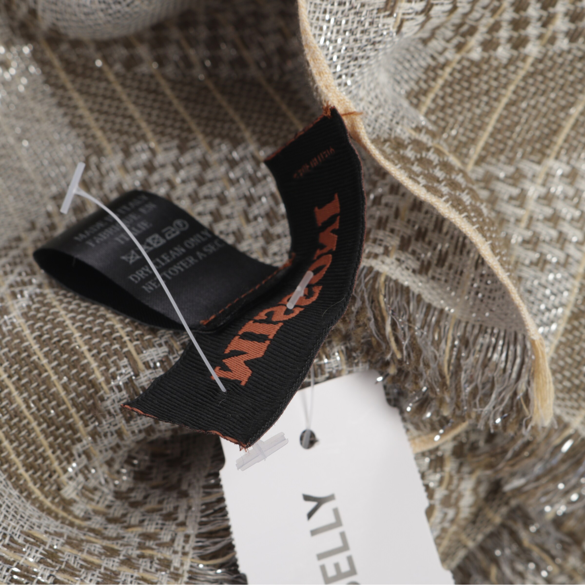 MISSONI Scarf & Wrap in One size in Silver