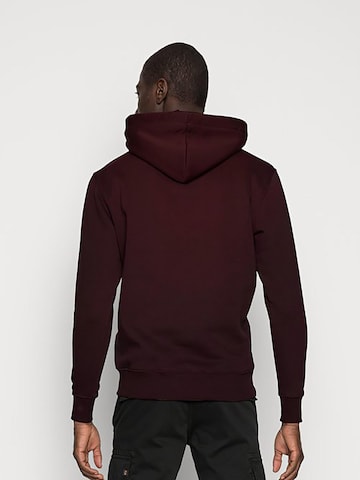 ALPHA INDUSTRIES Свитшот 'Basic' в Красный