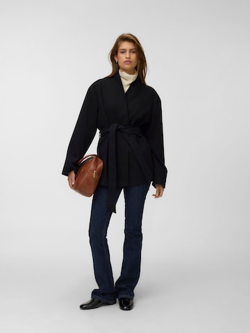 Manteau mi-saison 'VMBabettenora' VERO MODA en noir