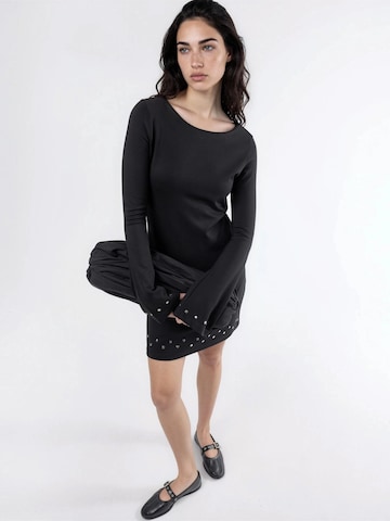 Qu Style Dress in Black