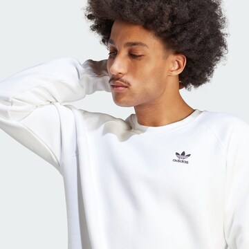 ADIDAS ORIGINALSSweater majica 'Trefoil Essentials ' - bijela boja