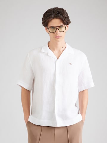 Abercrombie & Fitch Comfort fit Button Up Shirt in White: front