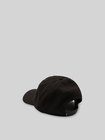 Pull&Bear Cap in Black: front