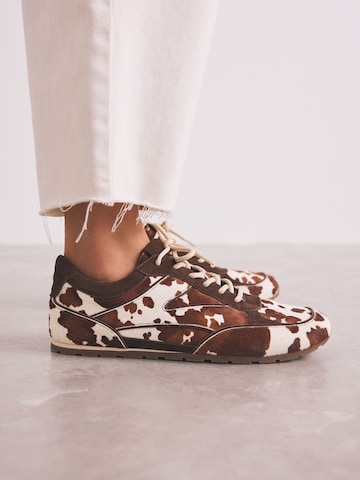 Baskets basses Next en marron