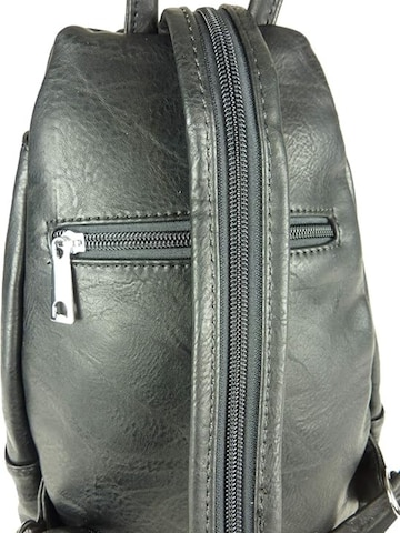 Kumixi Backpack in Black