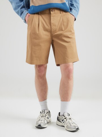 Calvin Klein Jeans Loose fit Pleat-front trousers in Brown: front