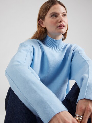 COMMA Pullover in Blau