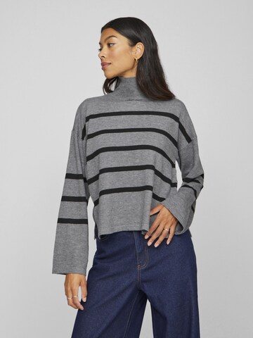 VILA Sweater in Grey: front
