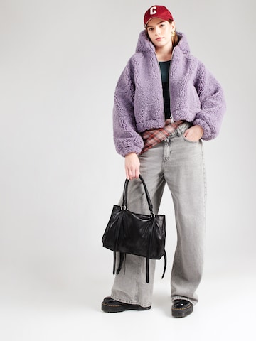Monki Демисезонная куртка в Лиловый